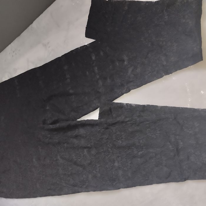 Piękne Legginsy koronkowe