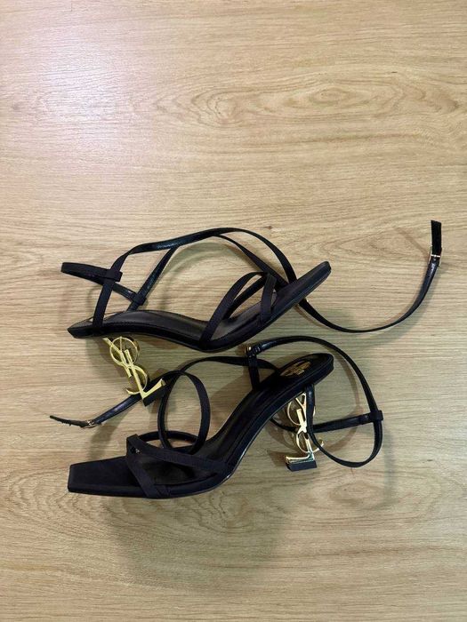 sandálias Opyum da Saint Laurent