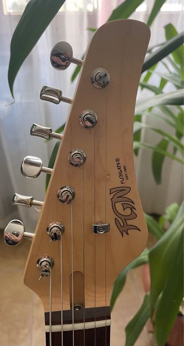 Fujigen stratocaster Odyssey 2 Candy Apple Red