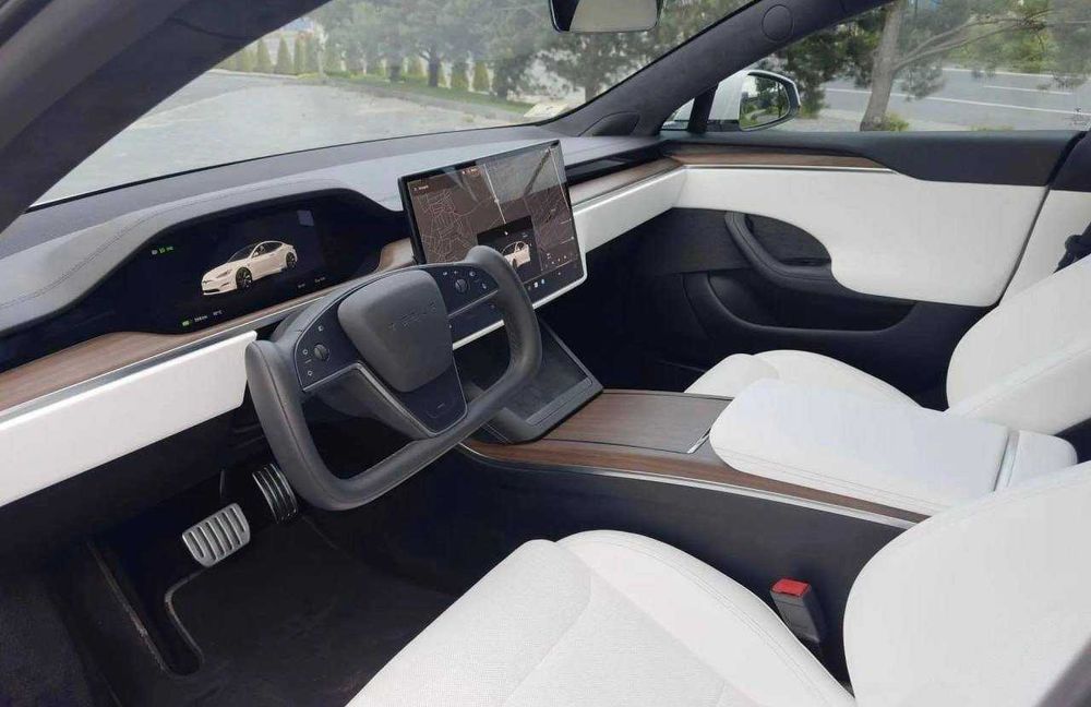 Tesla Model S 2022