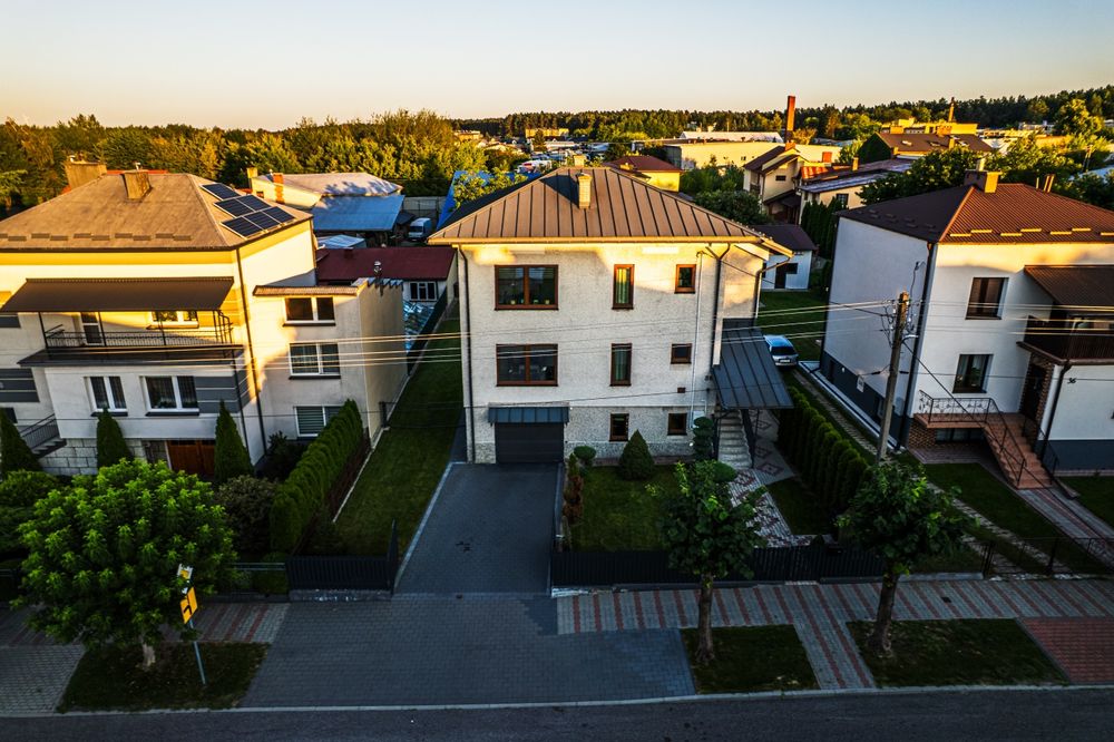 Dom w Tomaszowie Lubelskim ul. Słoneczna 38 cena 622 000 zł oferta prywatna.