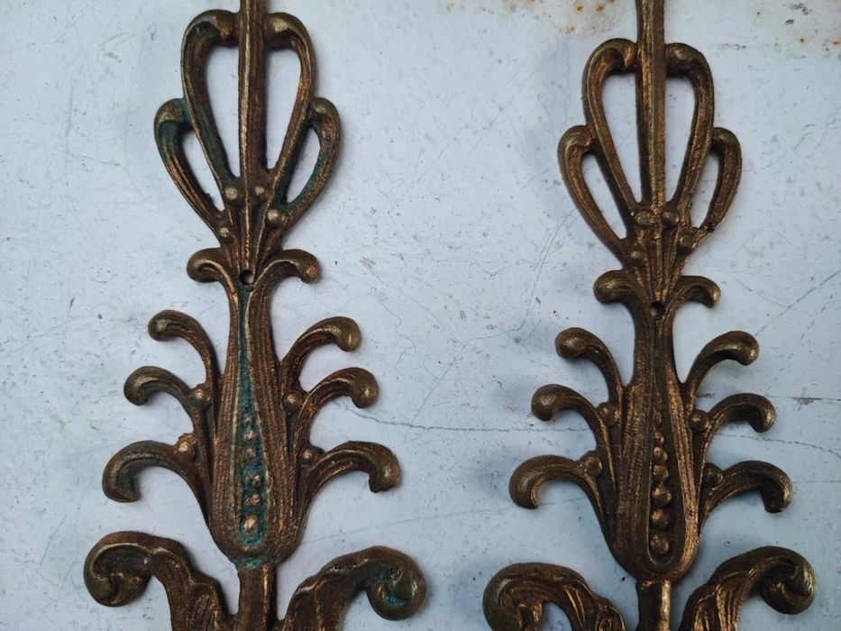 Przedwojenna mosiężna aplikacja,do mebel,zegar,lampa,cena za 1 szt.