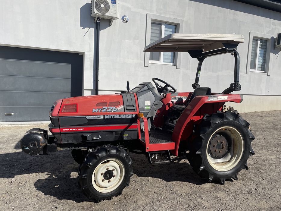 Японський трактор