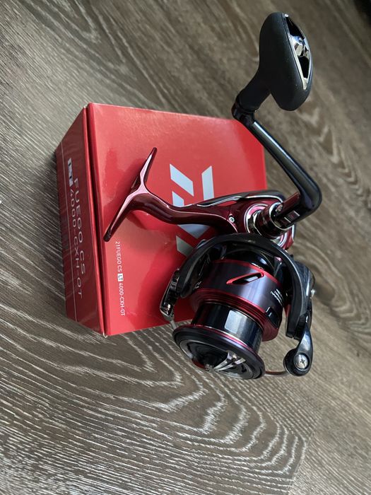 Daiwa fuego 4000 котушка спіннінгова Favorit sapfire