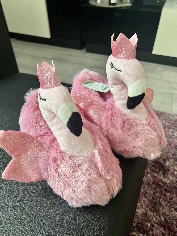 Tesco hotsell flamingo slippers