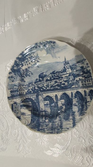 Serviço de jantar com imagem de Ponte da Barca