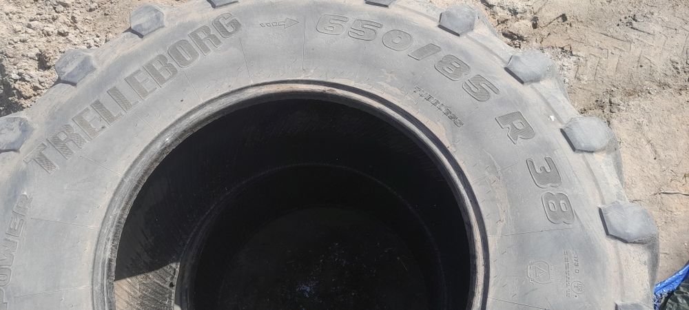 Opony opona 650 85 R38