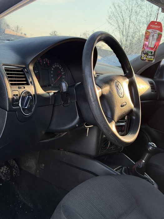 Продам  машину,технічно доброму стані