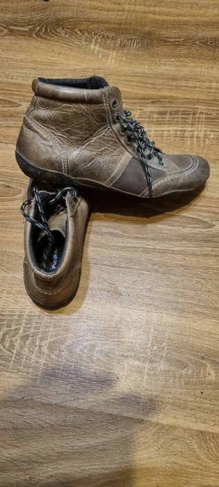 Кожаные демисезонные  ботинки