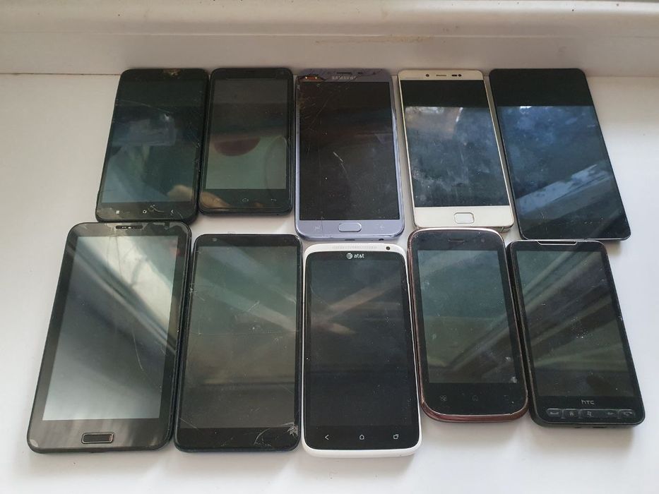 Лот телефонів смартфонів на запчастини 40 шт
