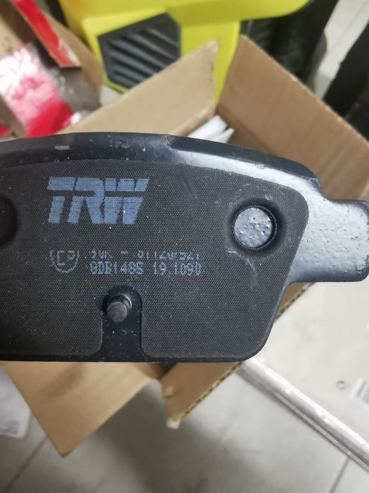 Tarcze hamulcowe tył + klocki Fiat bravo II TRW DF1790 GDB1485
