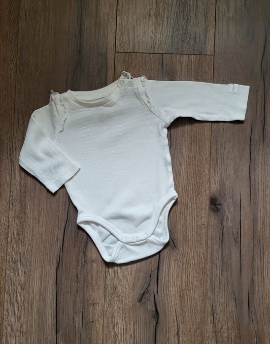 Białe body rozmiar 68 cm