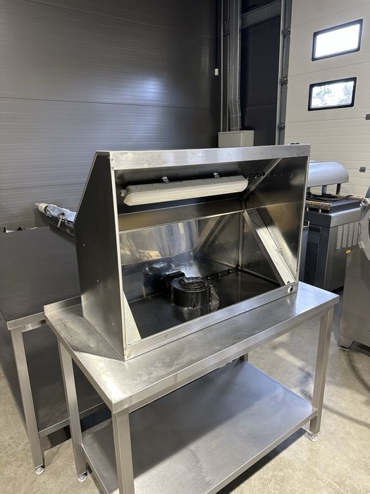 Okap nierdzewny z turbiną Okap gastronomiczny