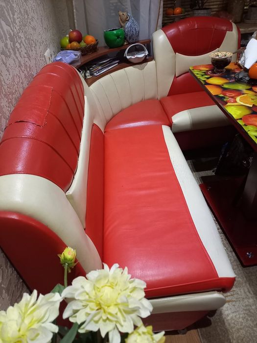 МЕСЯЦ СКИДОК!!! Перетяжка ремонт мебели.