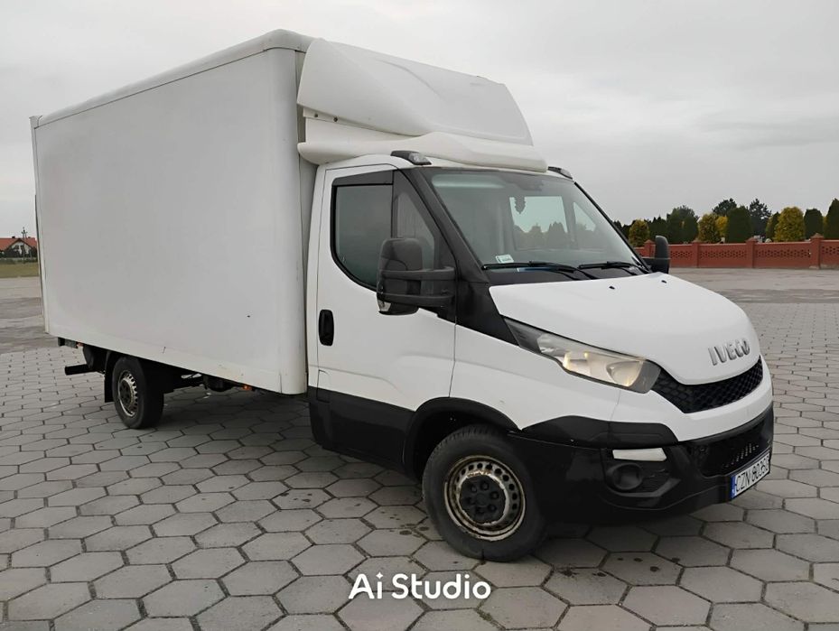 Sprzedam Iveco daily kontener 2015 rok winda niski przebieg