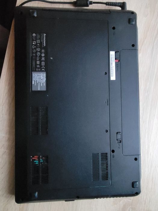 Комп'ютер Lenovo