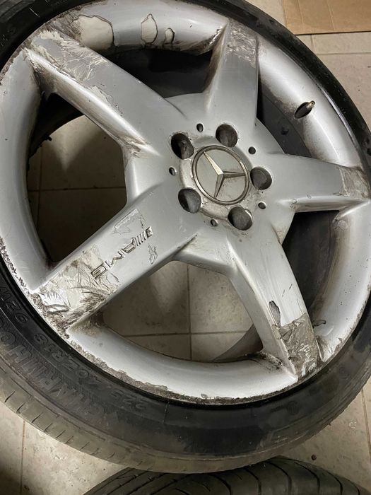 Jantes Mercedes C32 AMG R18 com pneus