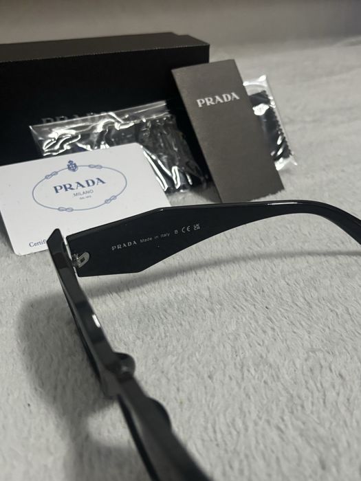 Okulary przeciwsloneczne Prada Milano