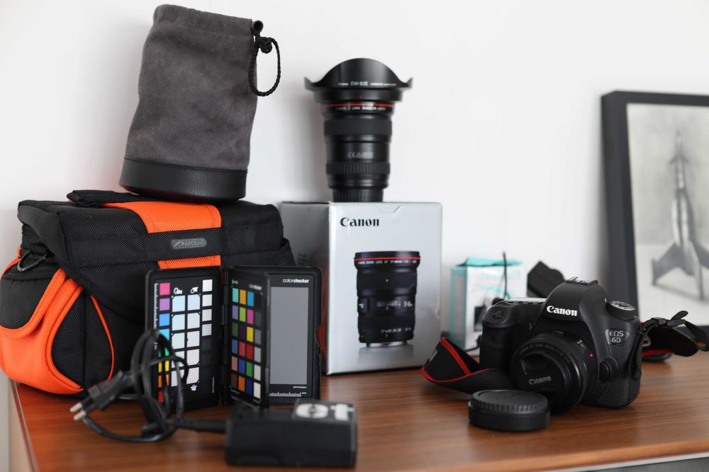 Zestaw: Canon 6D + EF 17-45 4 + EF 50 1.8 + Dodatki