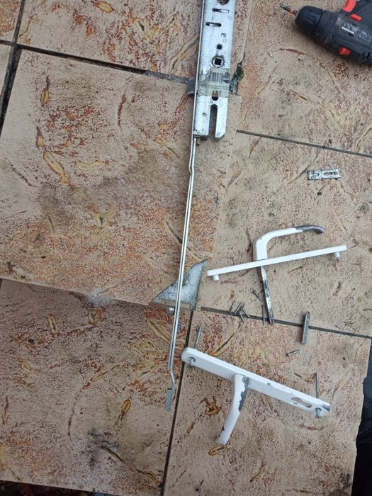 Ремонт металопластикових окон и дверей, подоконники,москитные сетки