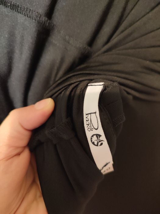 Sukienka czarna wieczorowa