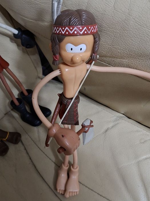 Boneco "Jonhy" de montar