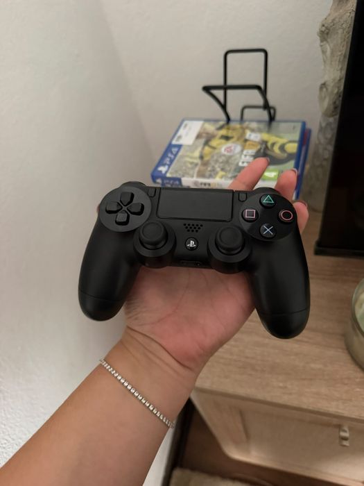 PlayStation 4 fat 500gb + 3 jogos