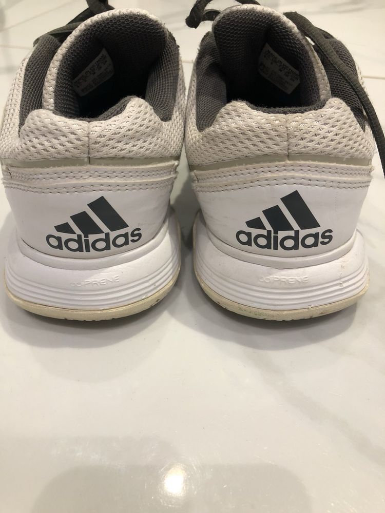 Adidas court stabil 12 hot sale