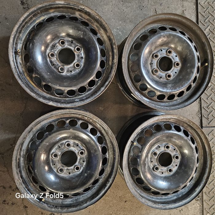 Felgi 15 Mercedes Bklasa Aklasa 5x112 ET44