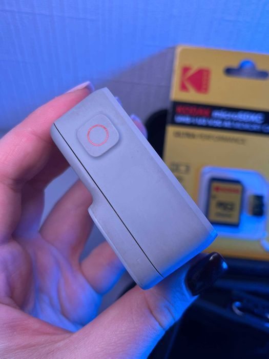 Екшн-камера GoPro Hero 7 white з картою пам'яті