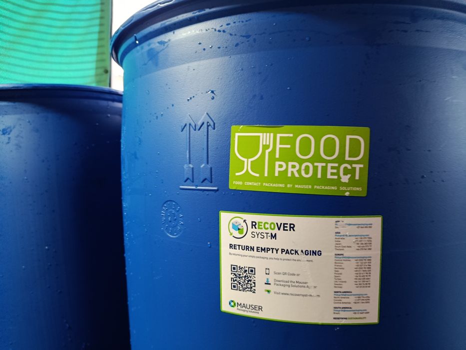 Бочки пластиковые и металлические 200 литров