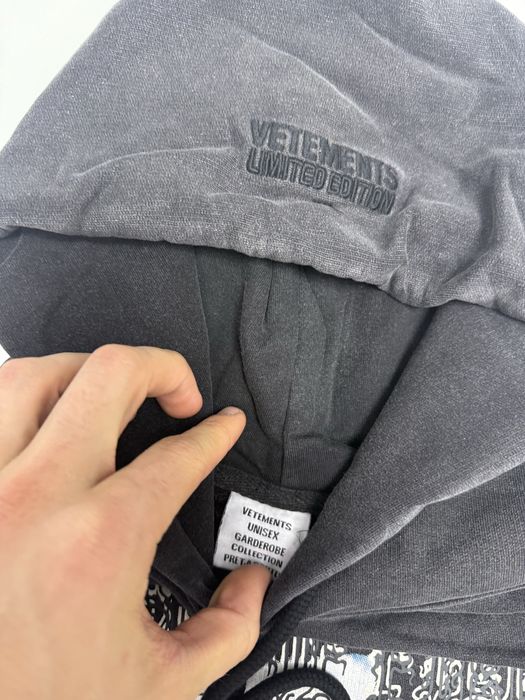 худи Vetements Filthy secret 2025 collection