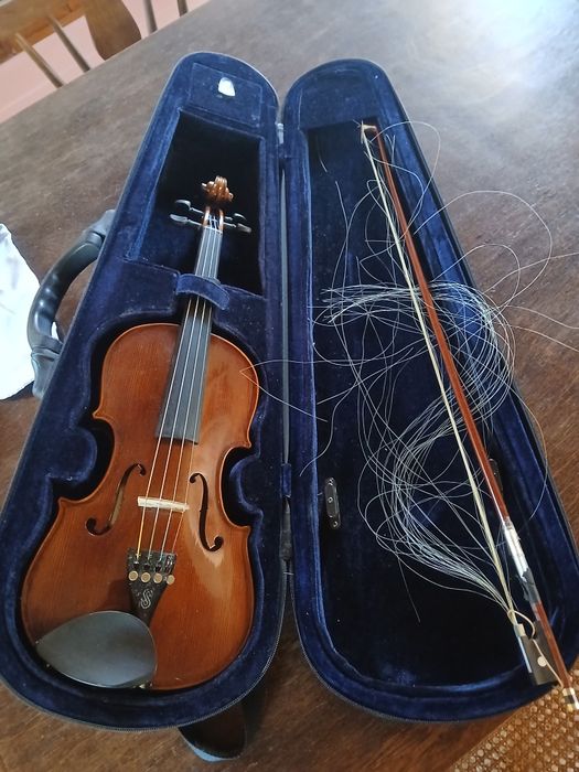 Violino 3/4 com arco e mala