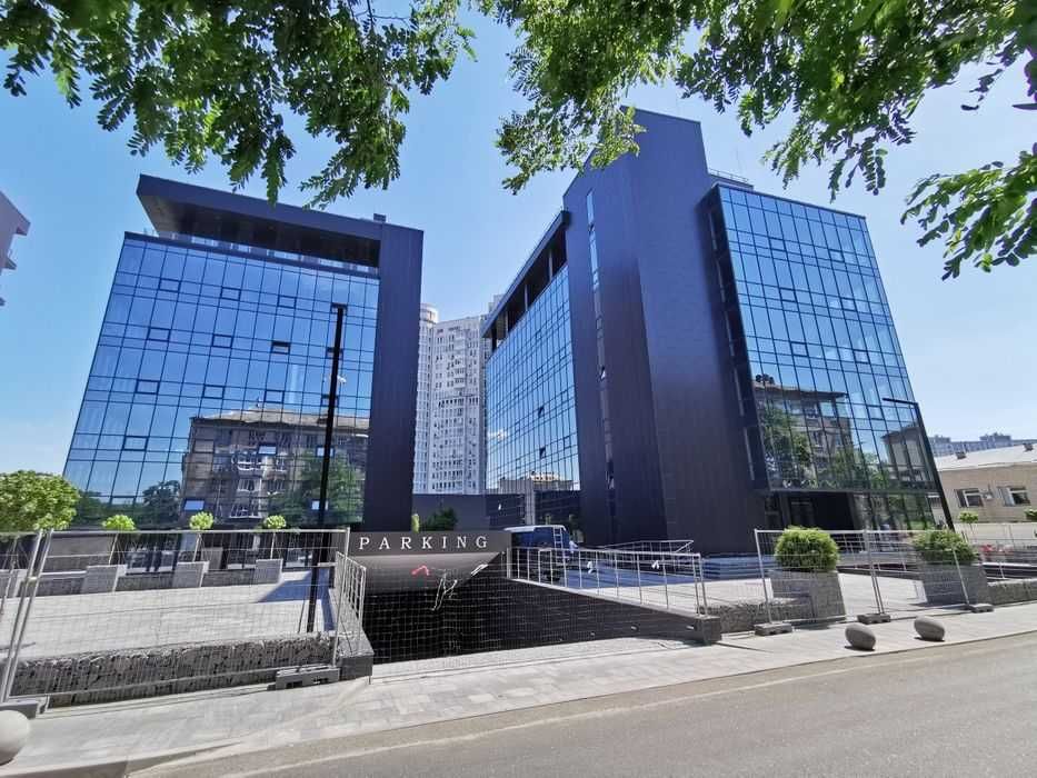 Без %! Оренда офісної будівлі, м.Зверінецька (4000 кв.м.)