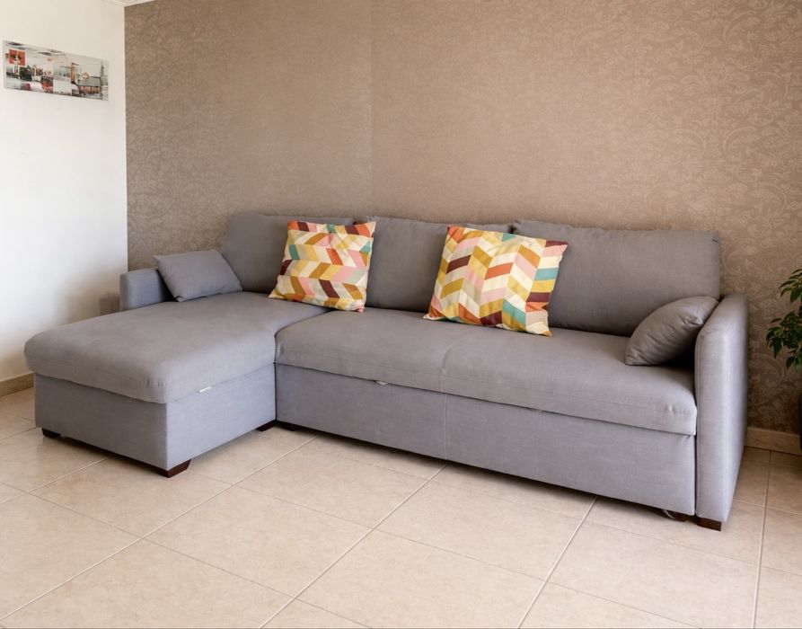 Sofá Chaise Long cinza em bom estado