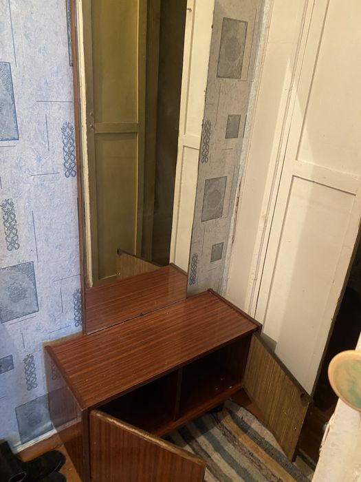 Старі різні меблі, безкоштовно