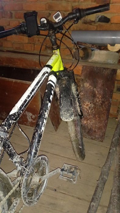 Велосипед повністю всьо працює