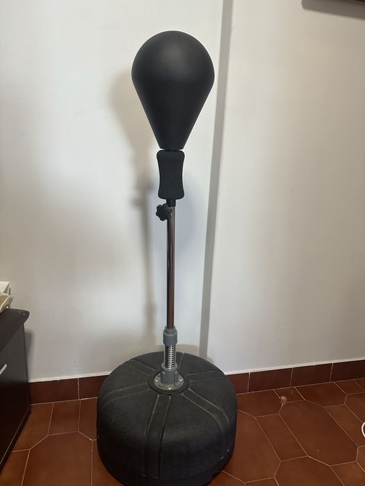 Bola de boxe preta