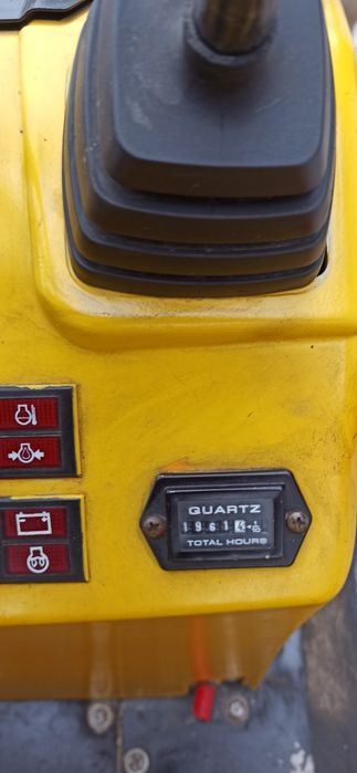 Bobcat e08 minikoparka cat Jcb kubota