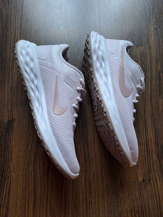 Кросівки жіночі бігові Nike Revolution 6/кросовки Nike 39р/кроси nike running 40р/