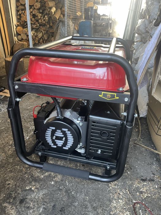 Продам новий 3фазний генератор 9.5kw/10kv