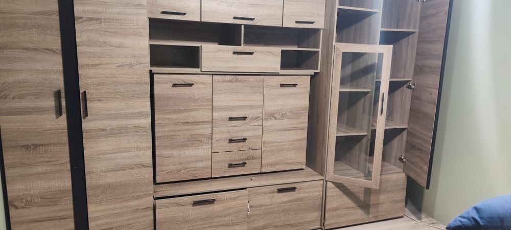 Meble plus komoda gratis pilnie!!!