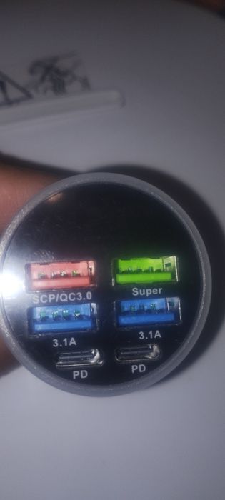 Зарядка телефона в авто прикурювач