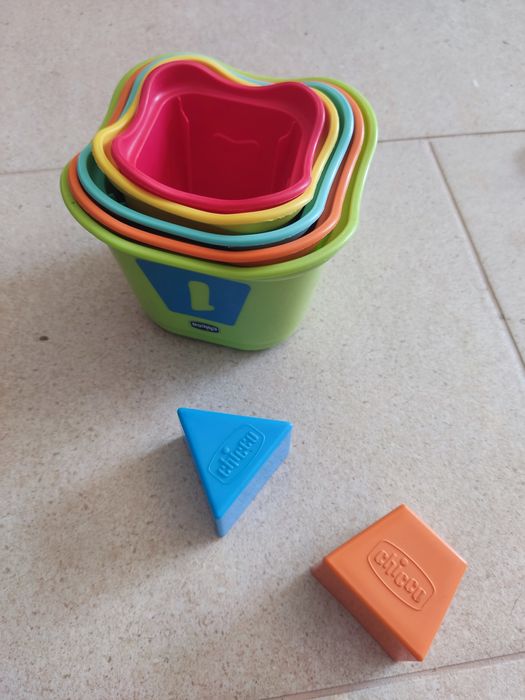 Copos empilháveis Chicco brinquedo64284934336770122