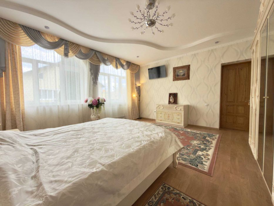 Продаж будинку у Бориславі