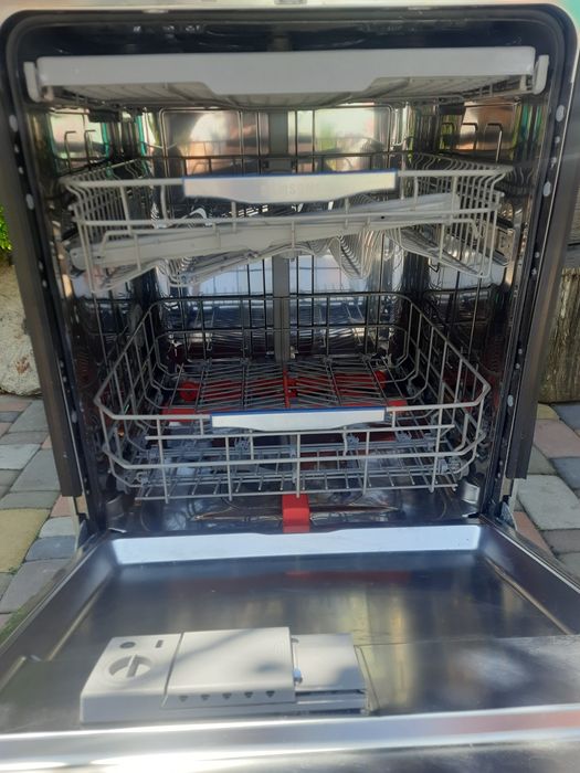 Посудомийна машина бу.