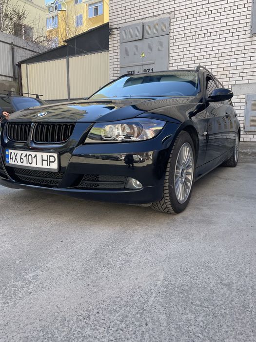 Продам BMW E91  2.0d
