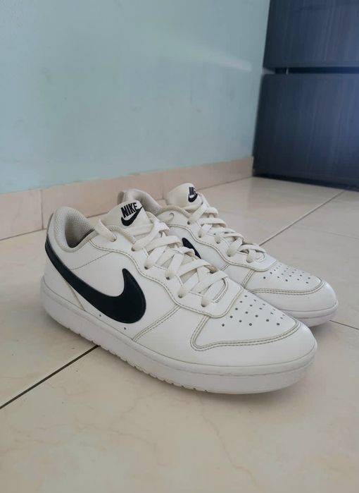 Nike Court Vision! Preto e branco versão europeia tamanho 38 e 39