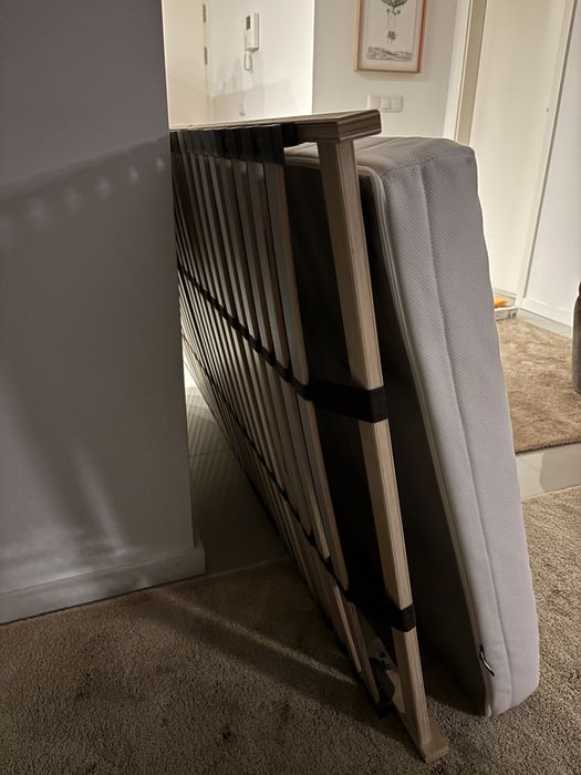 Estrado e colchão 90x200 como novos