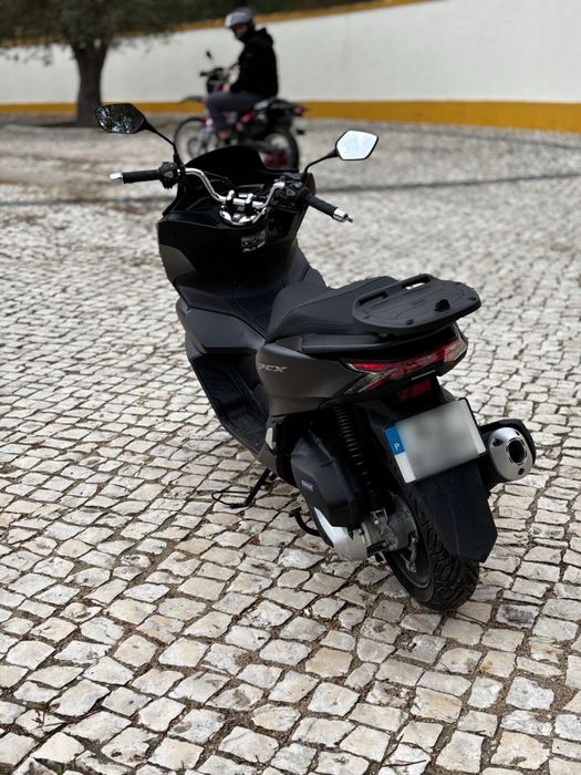 PCX 125 com 3.000km Impecável- Como Nova